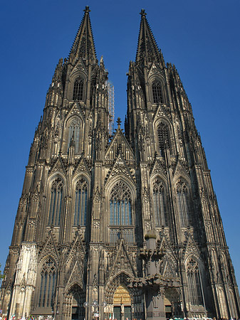 Foto Westfassade des Kölner Doms