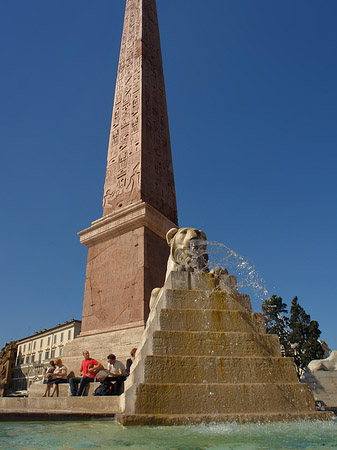 Löwenbrunnen Fotos