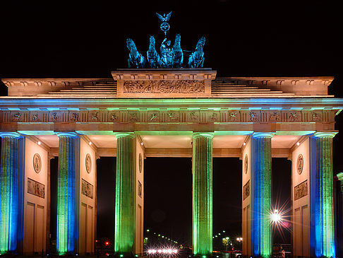 Brandenburger Tor bei Nacht Foto 