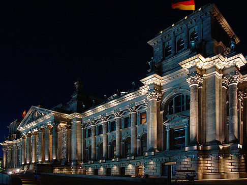 Reichstag bei Nacht Fotos